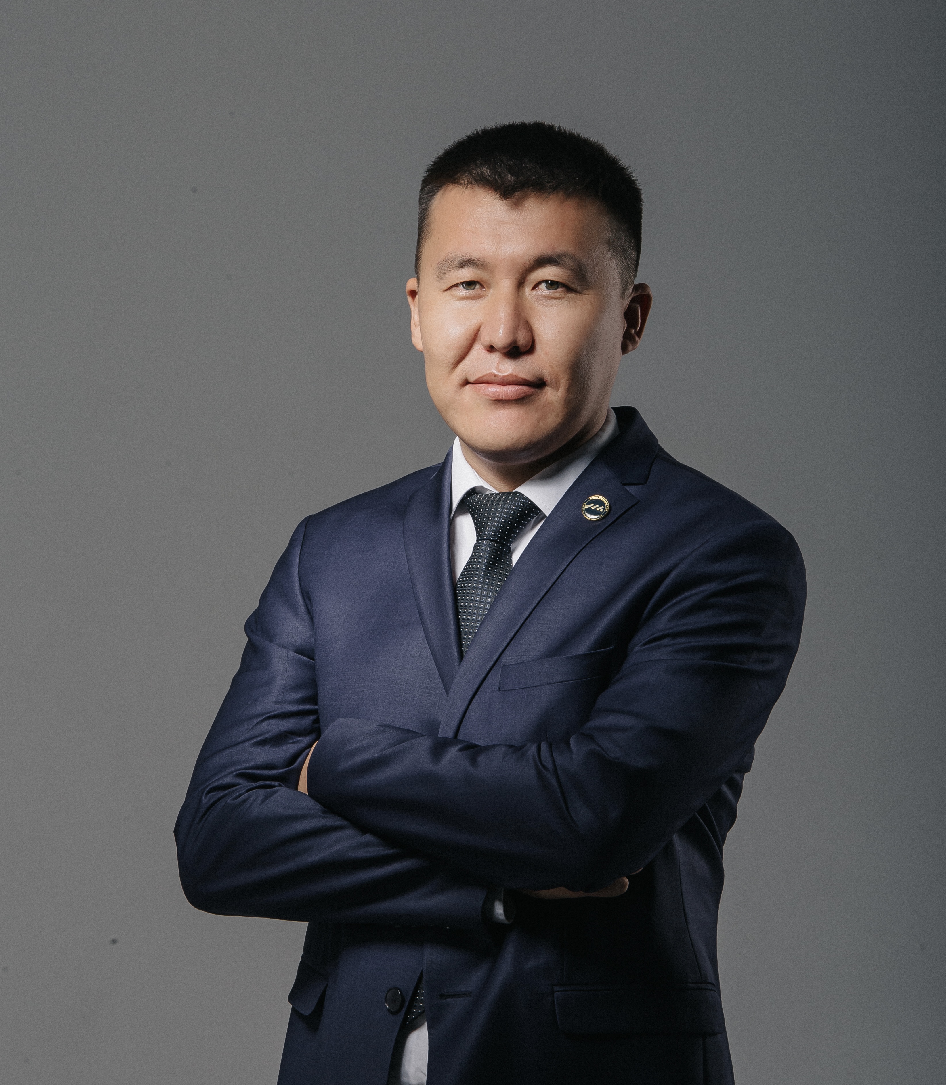 Аззамбек Жээнбай уулу